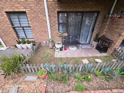 Apartment / Flat For Sale in Brackenfell, Brackenfell